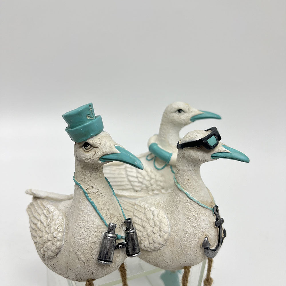 Vintage Seabird Resin Statue - Elegant Standing Bird Figurine Suitable for Home, Garden, Wedding & Outdoor Decor, Balcony\u002FShelf Decoration, Retro Entryway Ornament, Ideal Gift for \u002FOutdoor Use (No Maintenance Concerns)